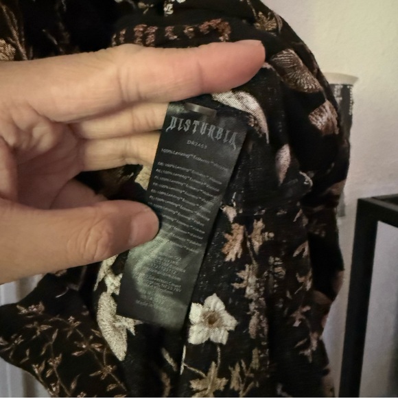 DISTURBIA black viscose gauze floral sleeveless button up midi dress - Picture 6 of 7